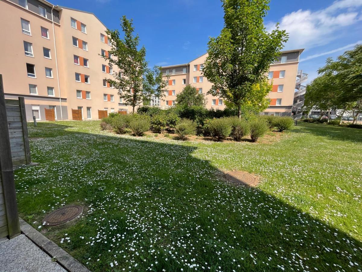 Acajou, Studio Avec Terrasse Et Parking Prive Caen Exteriér fotografie