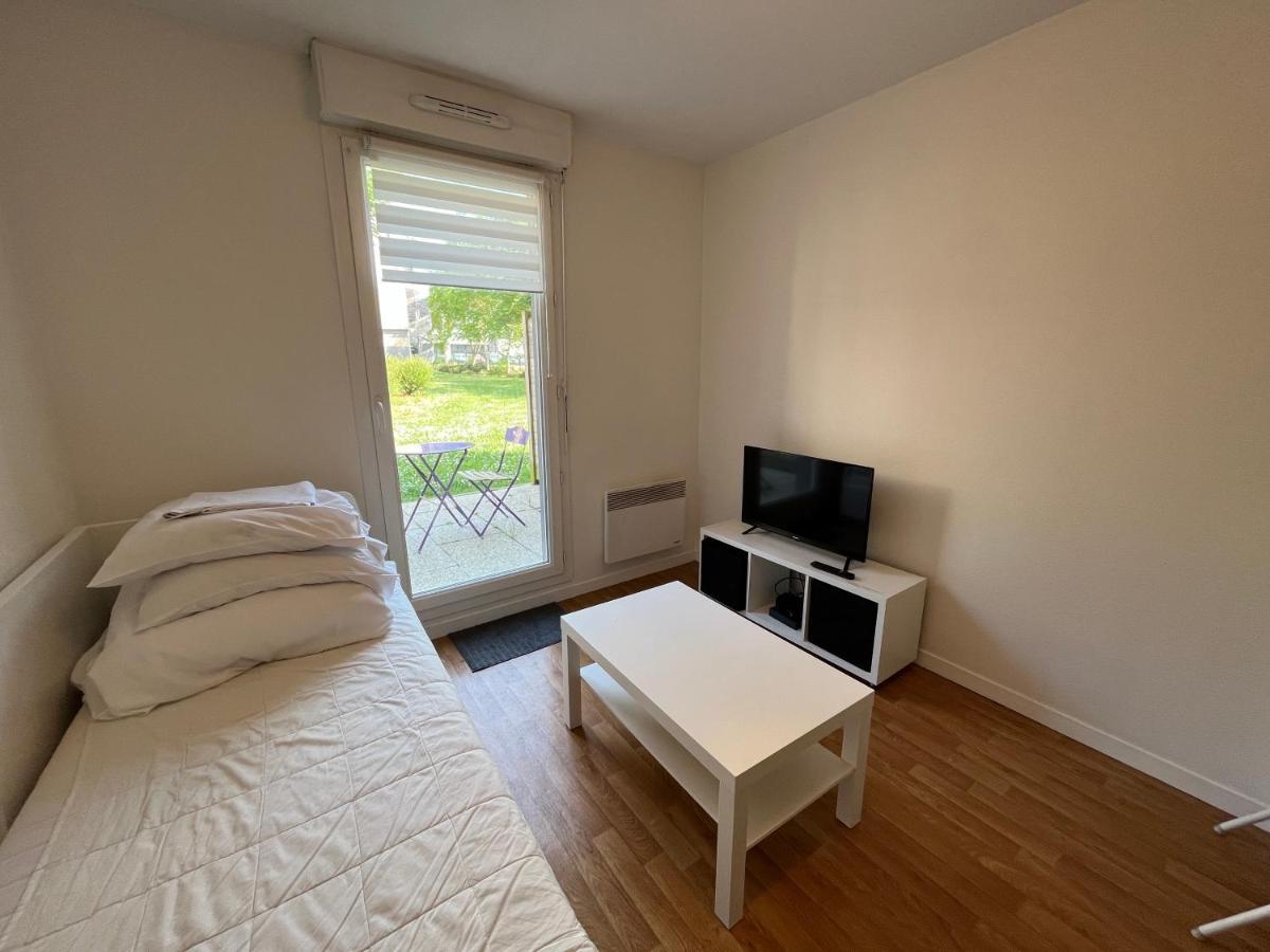 Acajou, Studio Avec Terrasse Et Parking Prive Caen Exteriér fotografie